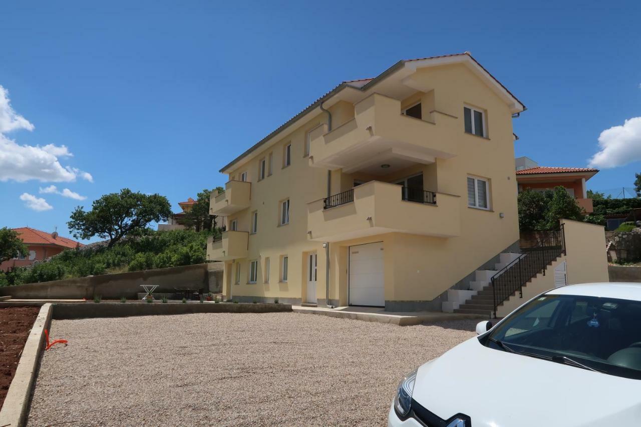Apartmani Marin Vrbnik Exterior photo