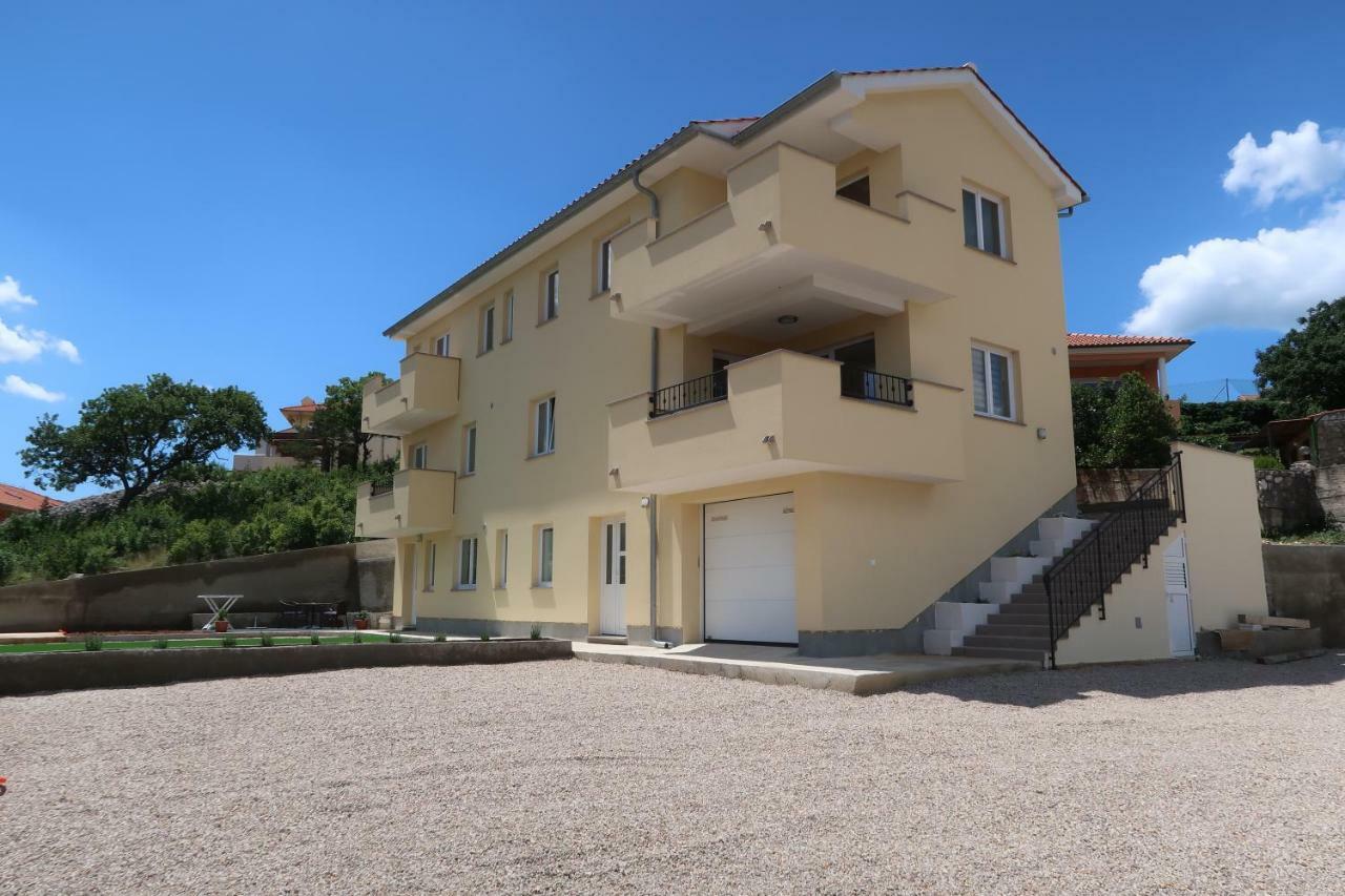 Apartmani Marin Vrbnik Exterior photo
